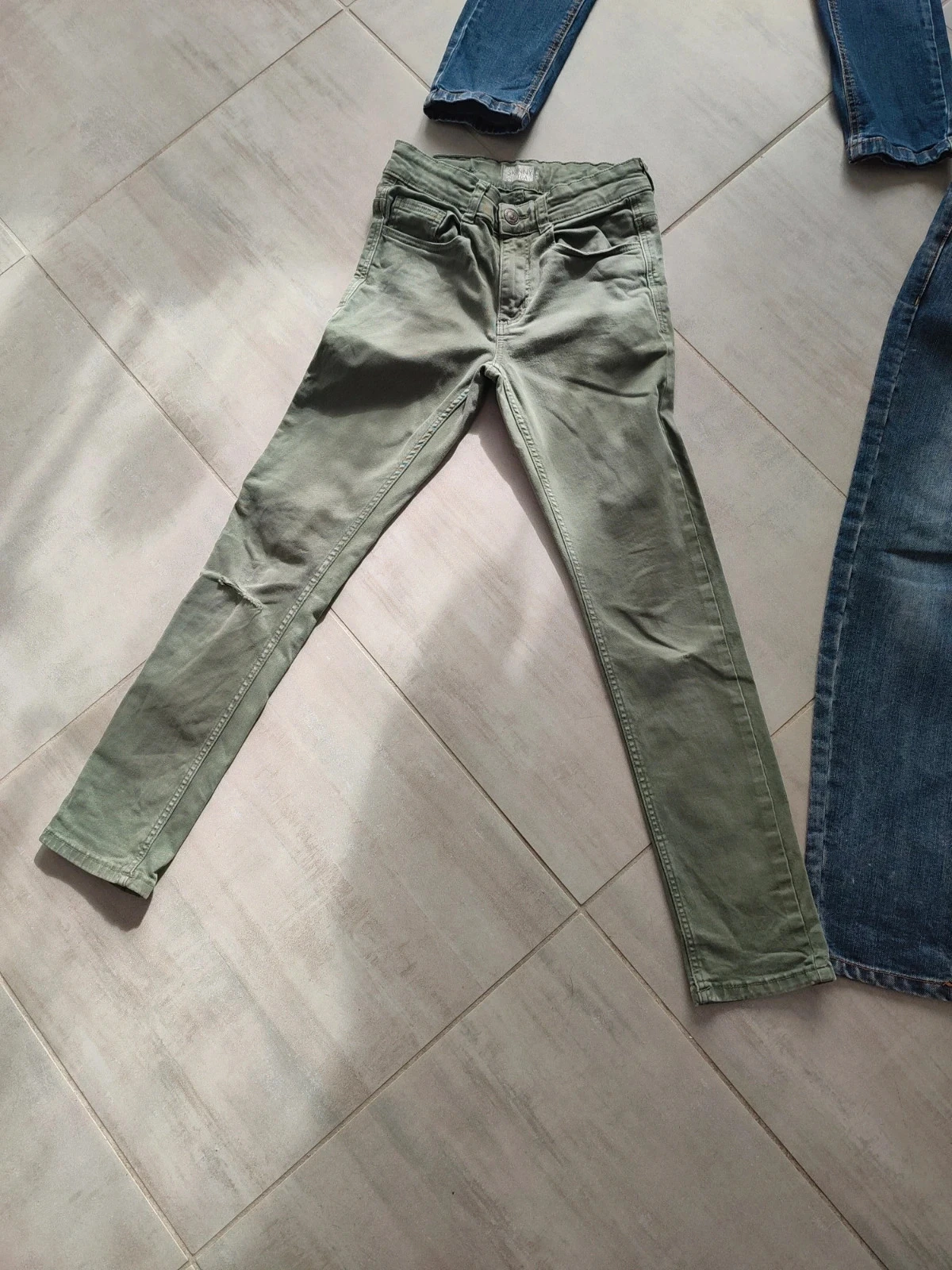 Boy's 10-year-old pants set – photo 3